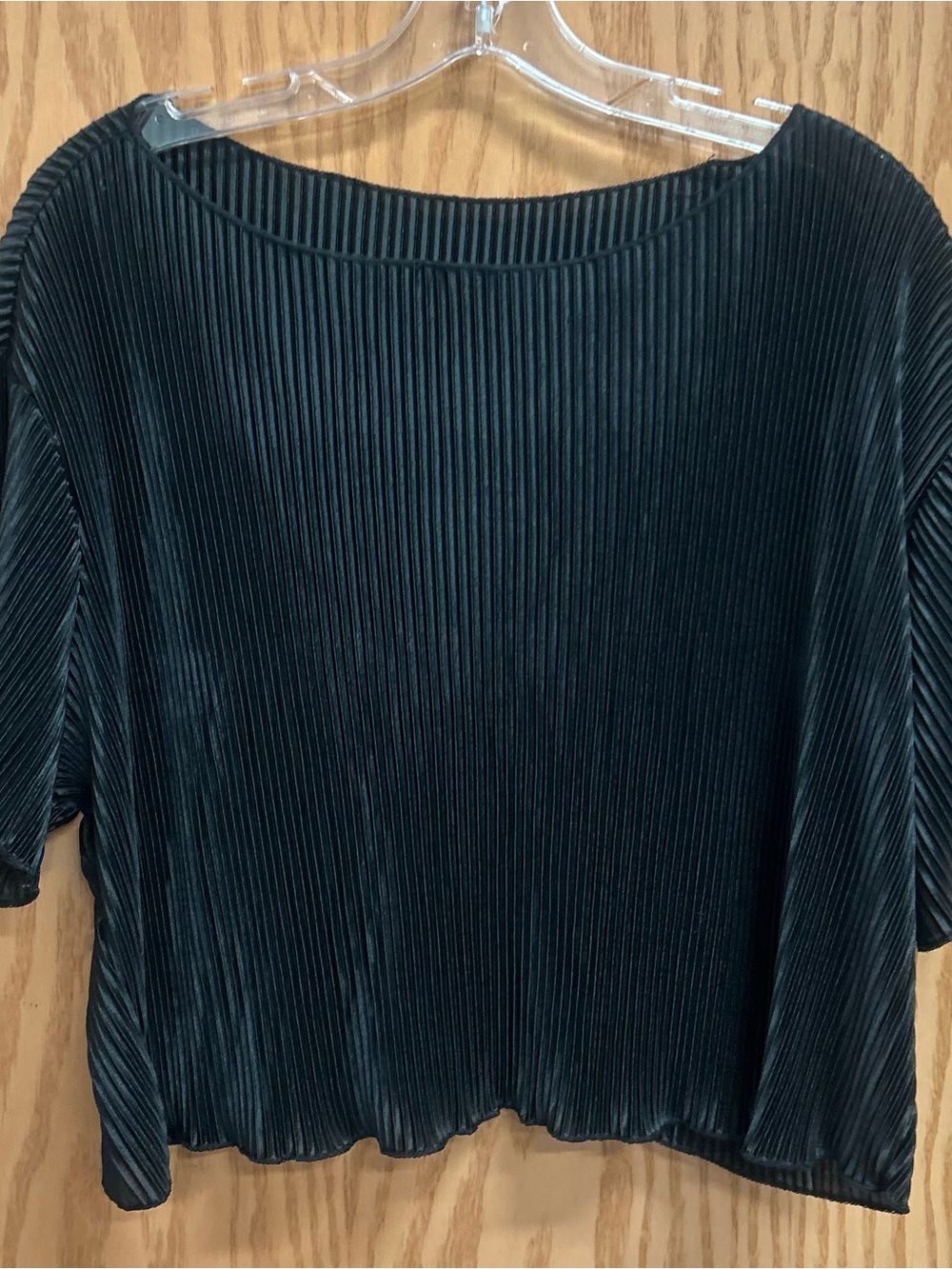 SHEIN Black Pleated Short Sleeve Top